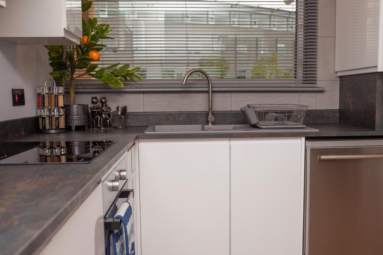 Holyrood New Apartment Edinburgh Dış mekan fotoğraf